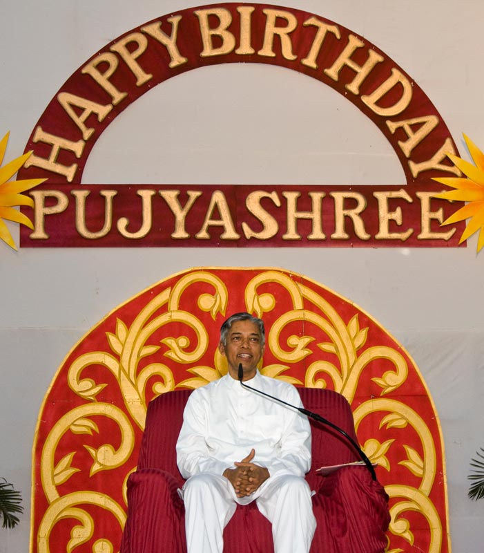 Pujyashri Deepakbhai Birthday Celebration-09-05-11