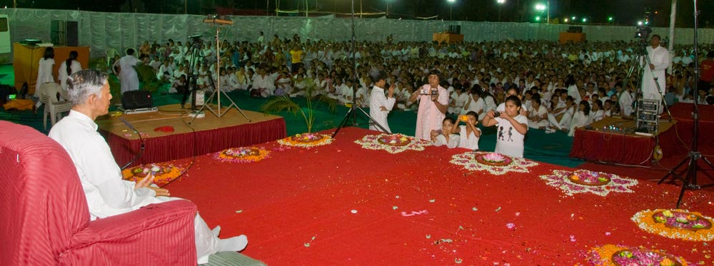 Pujyashri Deepakbhai Birthday Celebration